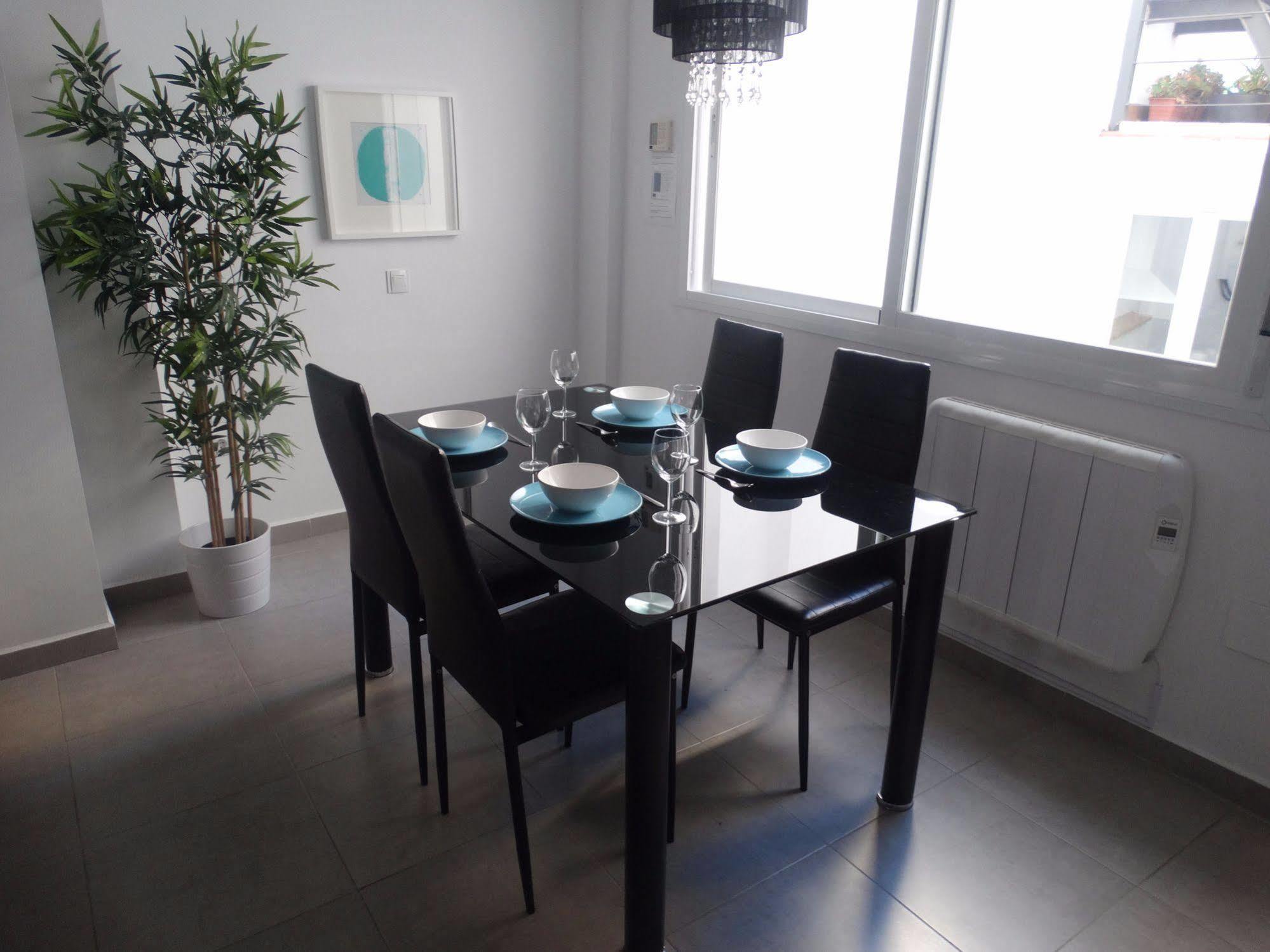 Malaga Apartamentos - Nuno Gomez, 24 Екстериор снимка