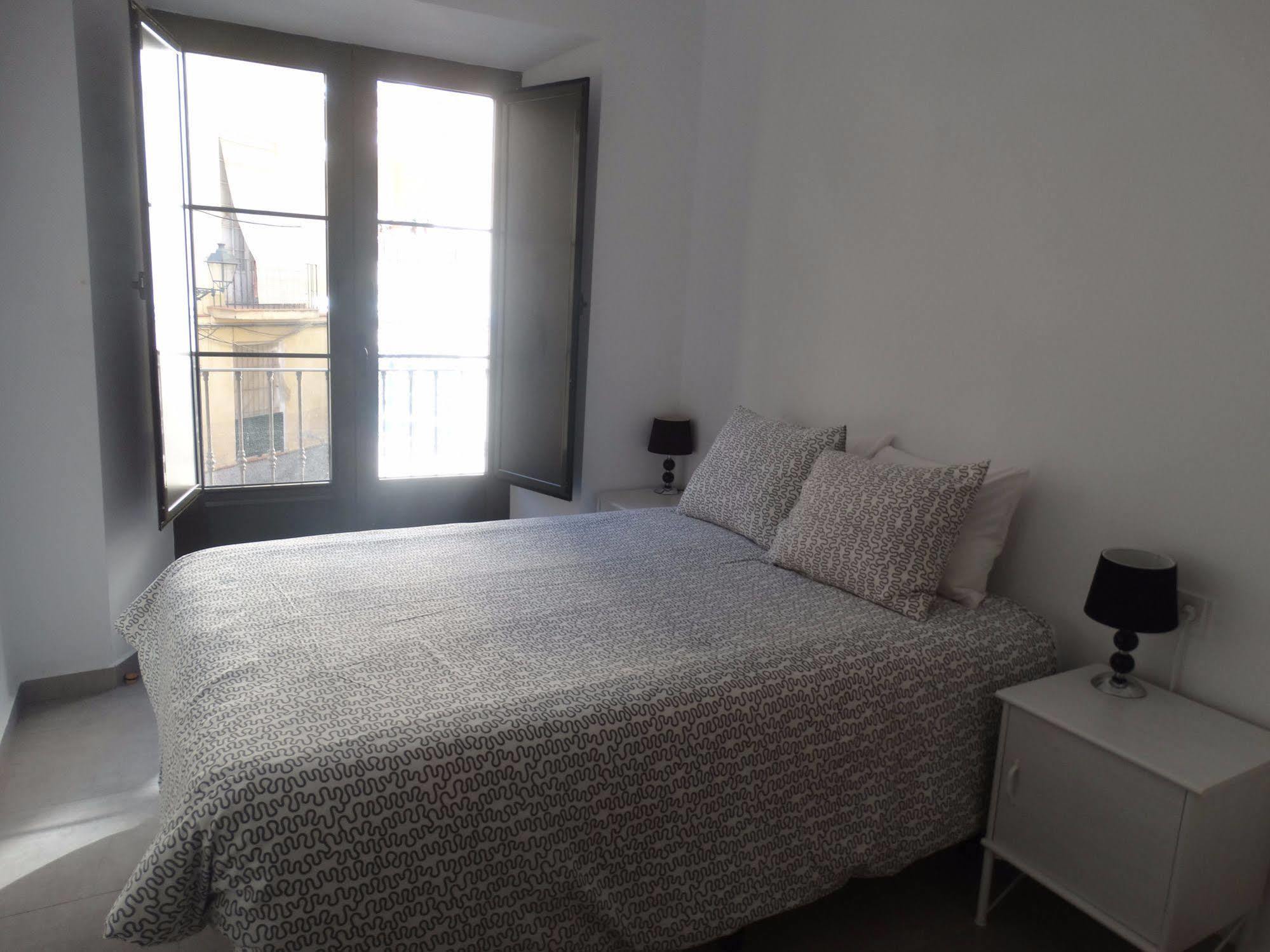 Malaga Apartamentos - Nuno Gomez, 24 Екстериор снимка