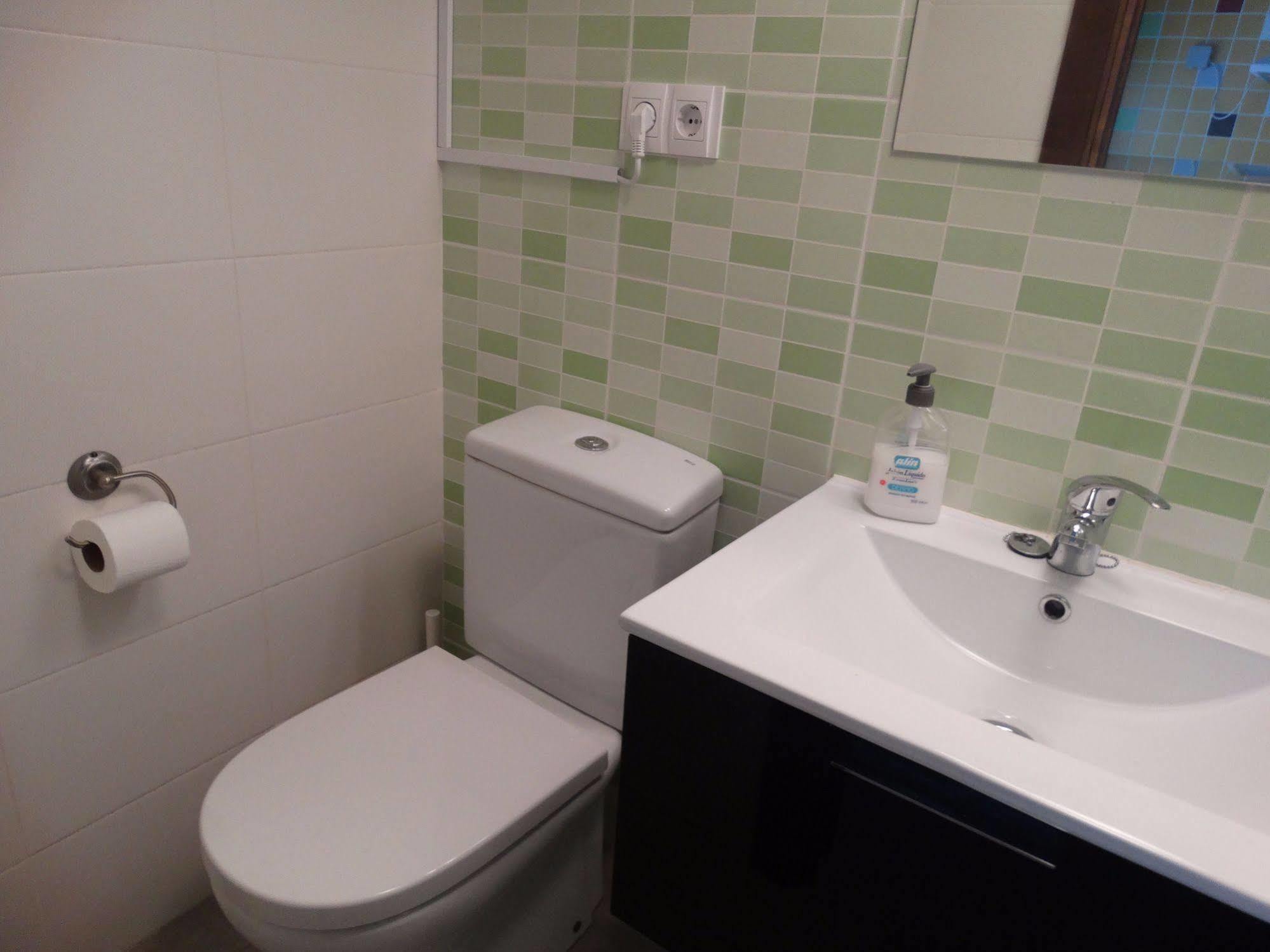 Malaga Apartamentos - Nuno Gomez, 24 Екстериор снимка
